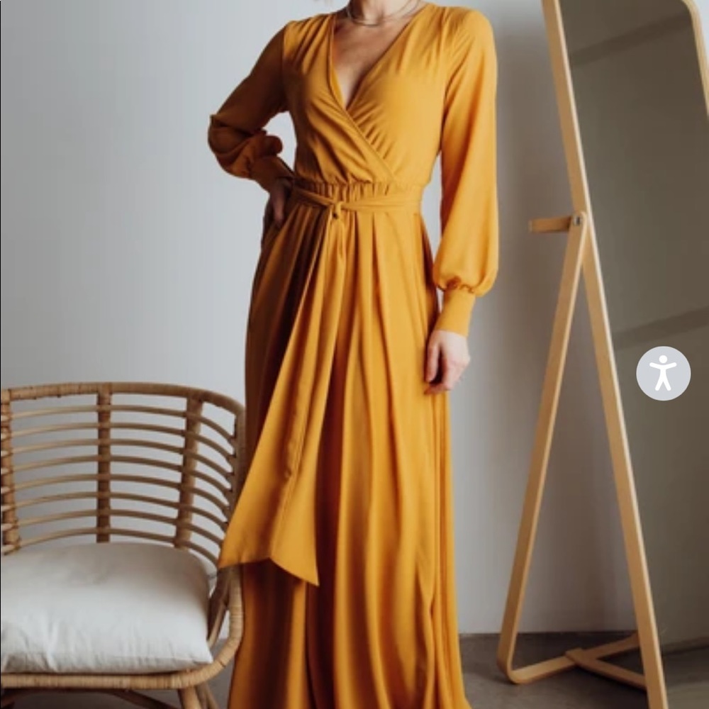 Mustard colored flowy fall dress! TAGS STILL ON!!!